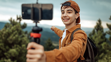 The Ultimate Guide to Vlogging on the Go: Explore Tips and Techniques